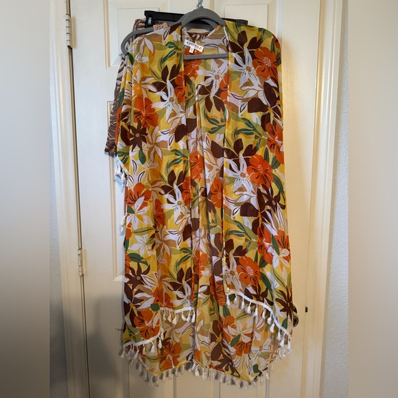 NWT Floral Kimono Cover-Up Size Small - Picture 7 of 11